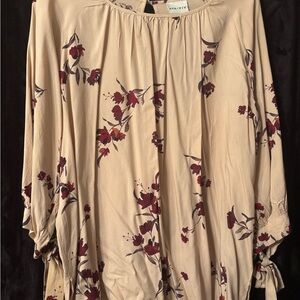 Ava & Viv Cream Blouse with Ruched 3/4 Sleeves